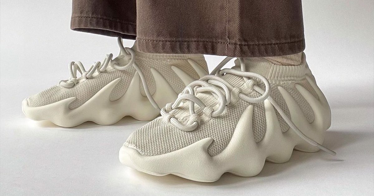 review-giay-yeezy-450-cloud-white-sang-tao-hay-ki-di