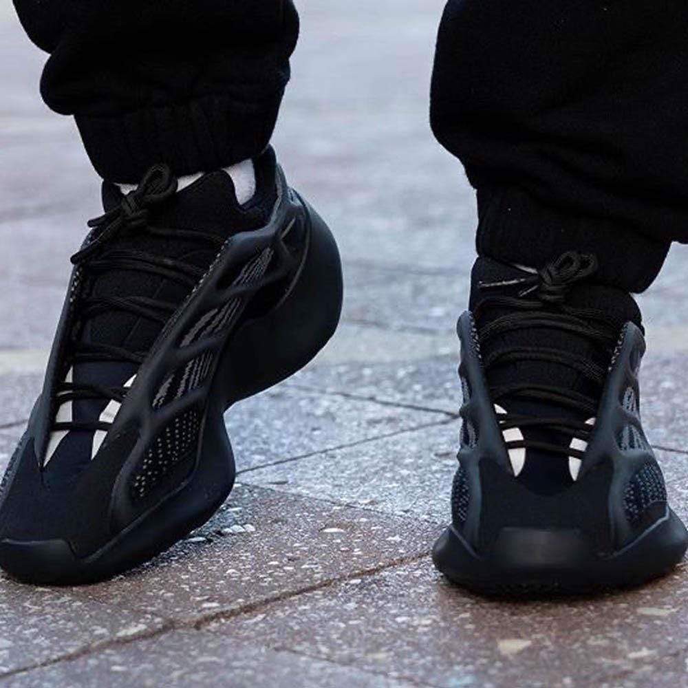 adidas-yeezy-700-v3-dark-glow-chuan-bi-duoc-ra-mat