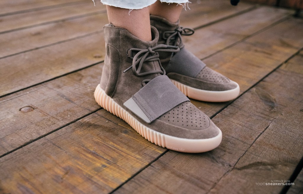 adidas Yeezy Boost 750 Light Brown Gum (Chocolate)