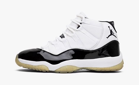 Air Jordan 11 Retro “Concord” Phối màu: White/Black-Dark Concord Code: 136046-101 Ngày ra mắt: 25/10/2000 Giá bán lẻ: 125 USD
