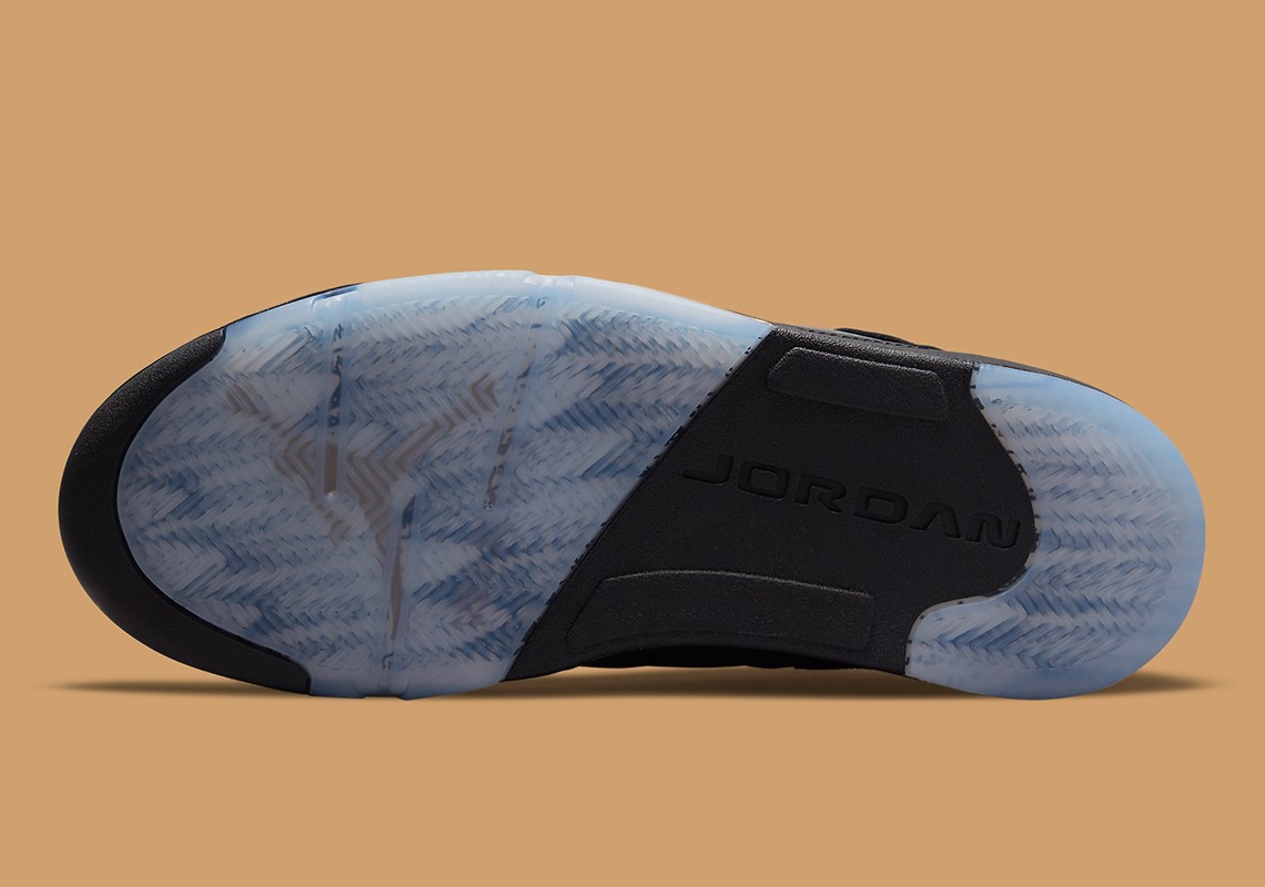 hoc-bong-jordan-wings-cho-khoa-2020-2021-voi-air-jordan-5-low