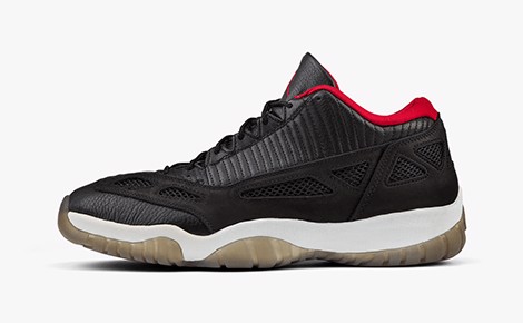 Air Jordan XI Low IE Phối màu: Black/Dark Grey-True Red Code: 130270-001 Ngày ra mắt: năm 1996 Giá bán lẻ: 115 USD