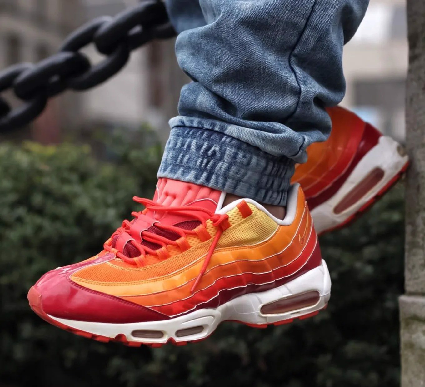 Nike Air Max 95 cùng lịch sự phía sau một thiết kế huyền thoại Hinh anh 7: Nike Air Max 95 cung lich su phia sau mot thiet ke huyen thoai