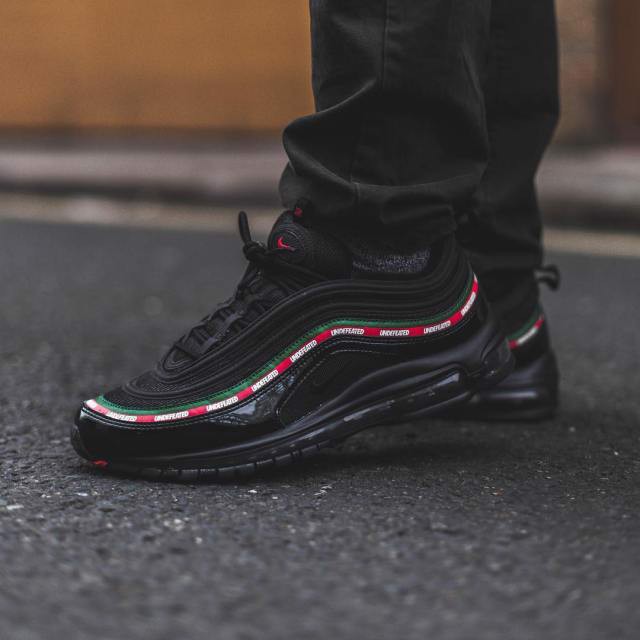 Hinh anh 4: Nhung dieu ban can biet ve Nike Air Max 97 x Undefeated truoc khi muon so huu chung