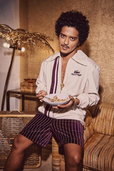 Bruno Mars hợp tác cùng Lacoste bằng nhân cách thứ hai của mình “Ricky Regal” Hinh anh 5: Bruno Mars hop tac cung Lacoste bang nhan cach thu hai cua minh “Ricky Regal”