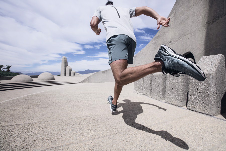 Hinh anh 1: Top 4 doi giay Asics Gel phai co trong tu giay !