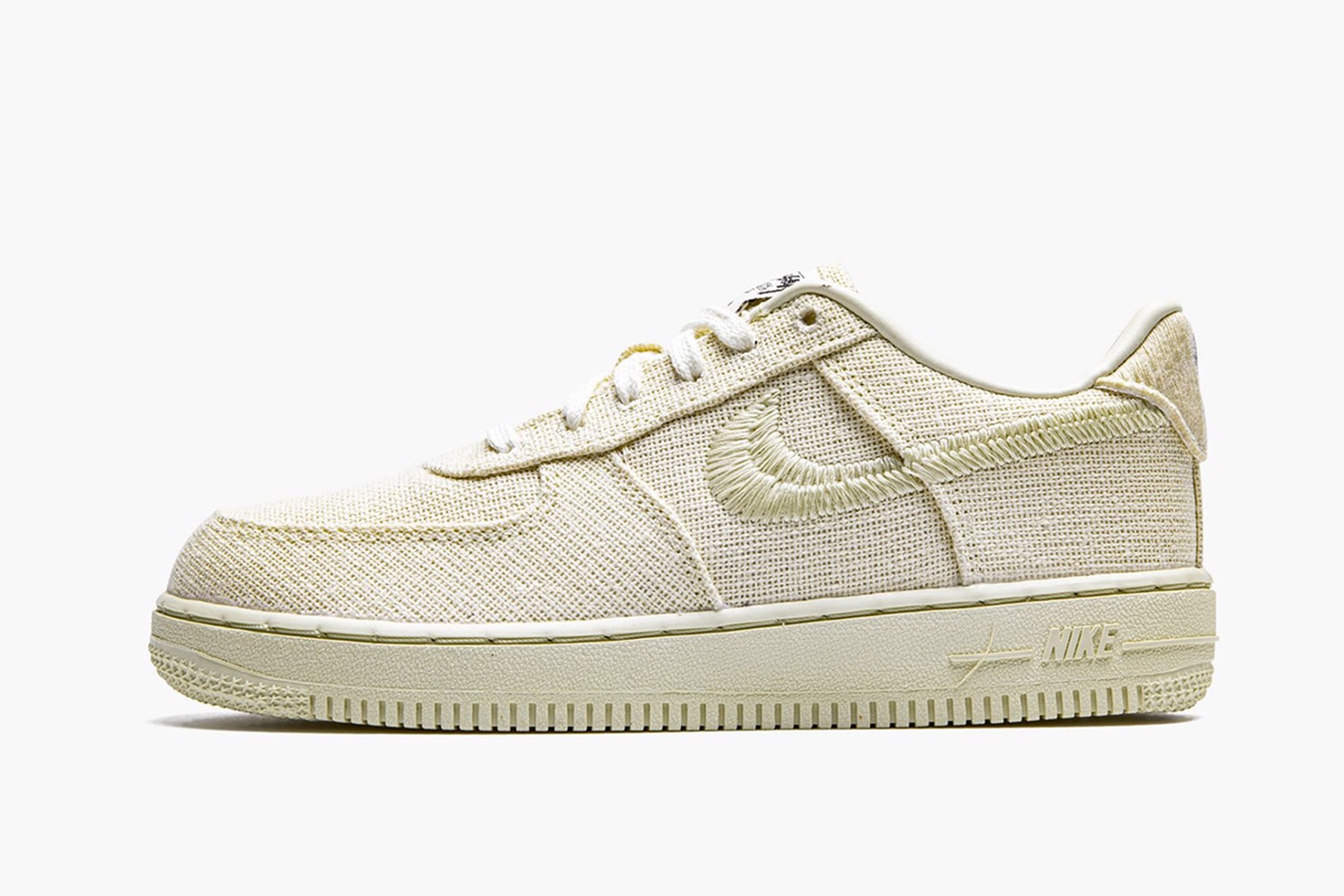 top-nhung-doi-nike-air-force-1-tot-nhat-phu-hop-voi-moi-tui-tien