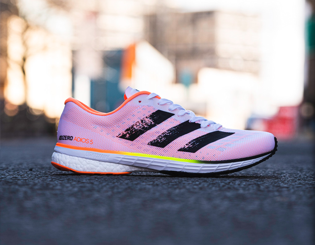 Những đôi adidas mà bạn không thể bỏ lỡ trong mua hè này (Phần 2) Hinh anh 7: Nhung doi adidas ma ban khong the bo lo trong mua he nay (Phan 2)