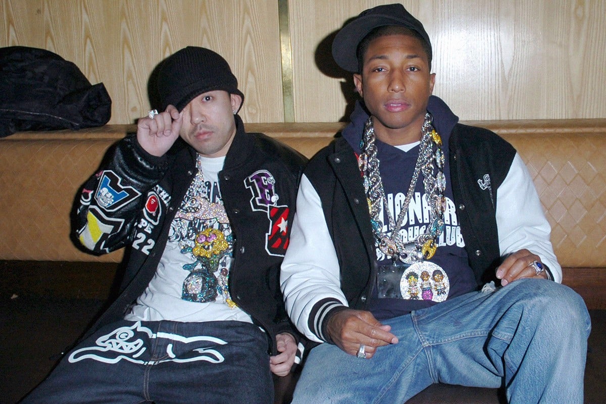 Tuy vậy, vào năm 2009 thương hiệu này đã gặp khủng hoảng và thua lỗ hơn 2.8 tỉ USD.