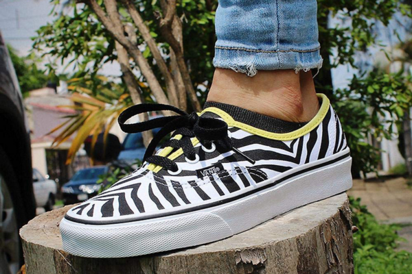 Giày Vans Authentic 'Zebra' VN0A38EMQ9R - Ảnh 2