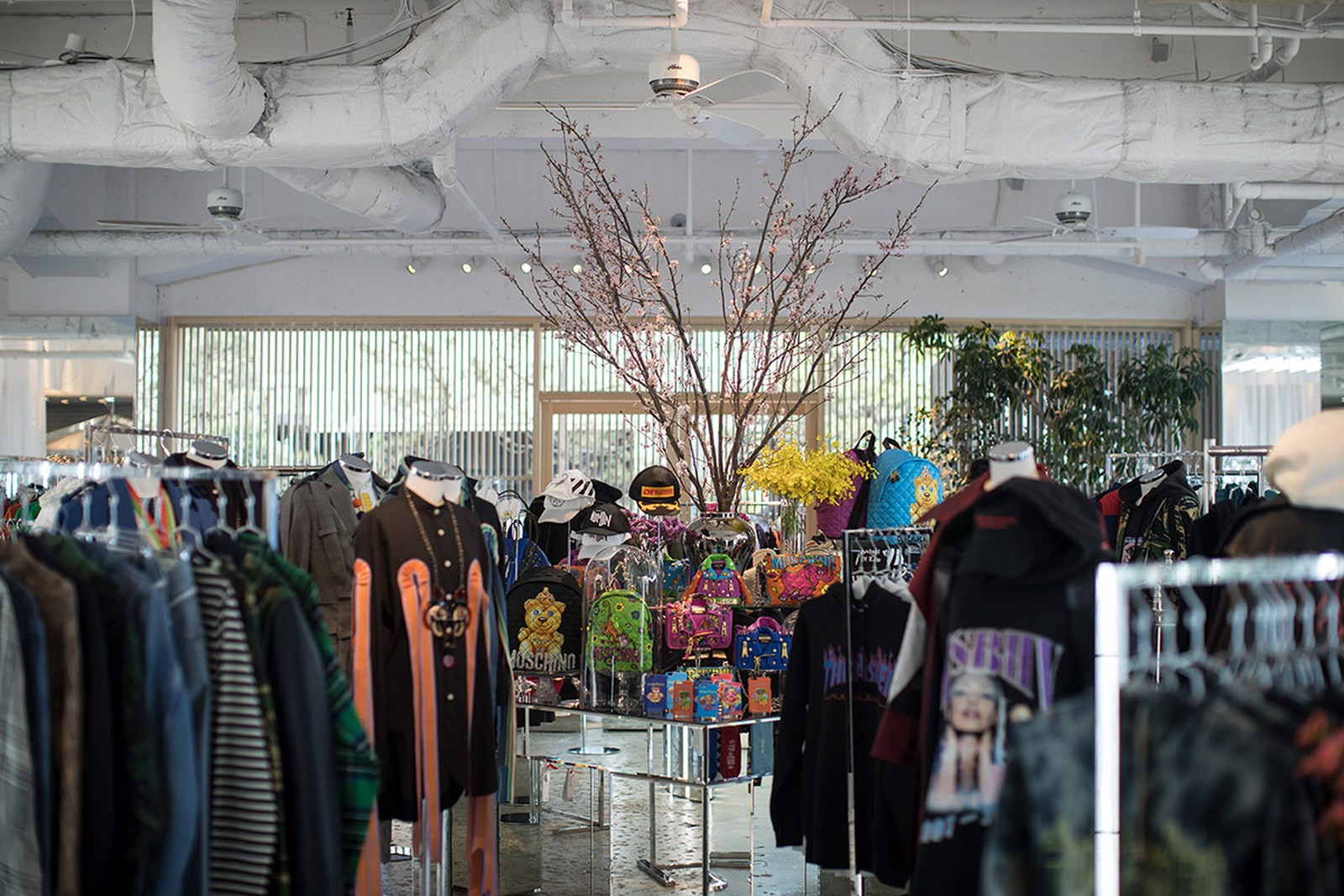 Điểm qua 17 cửa hàng và trang web sneaker tốt nhất trên thế giới Hinh anh 28: Diem qua 17 cua hang va trang web sneaker tot nhat tren the gioi