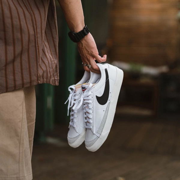 Giay Nike Blazer Wmns 'Black White' DC4769-102