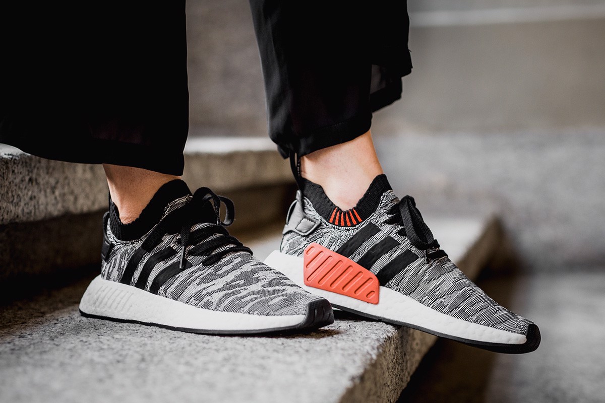 nhung-loi-khuyen-cho-ban-truoc-khi-mua-adidas-nmd_r2-primeknit