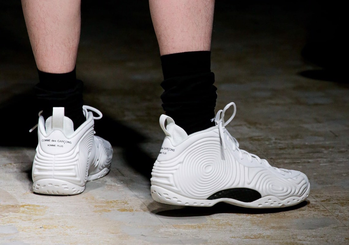 comme-des-garçons-homme-plus-cho-ra-mat-ban-hop-tac-cua-nike-air-foampoite-one-cho-bst-thu-dong-21