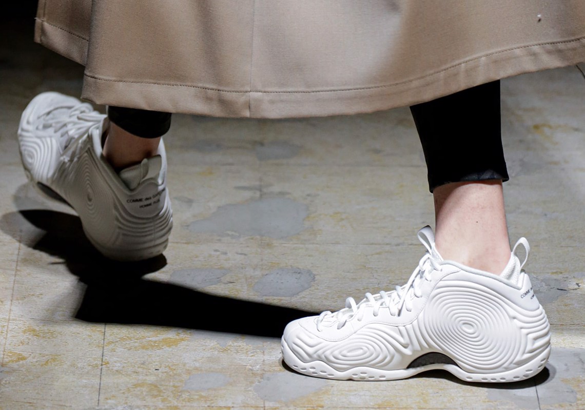 comme-des-garçons-homme-plus-cho-ra-mat-ban-hop-tac-cua-nike-air-foampoite-one-cho-bst-thu-dong-21