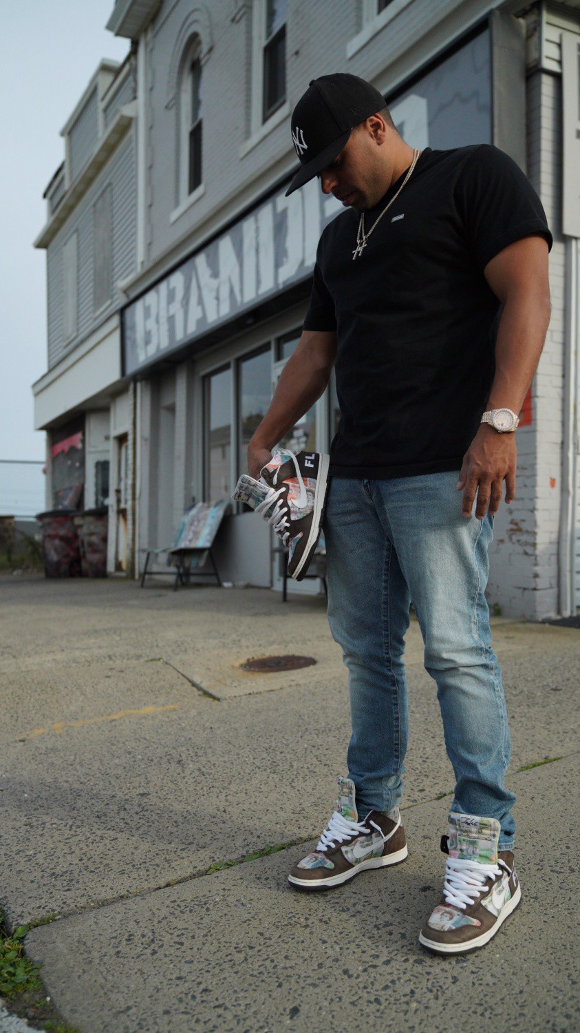 hanh-trinh-di-den-thanh-cong-cua-nha-suu-tam-sneaker-chris-robision