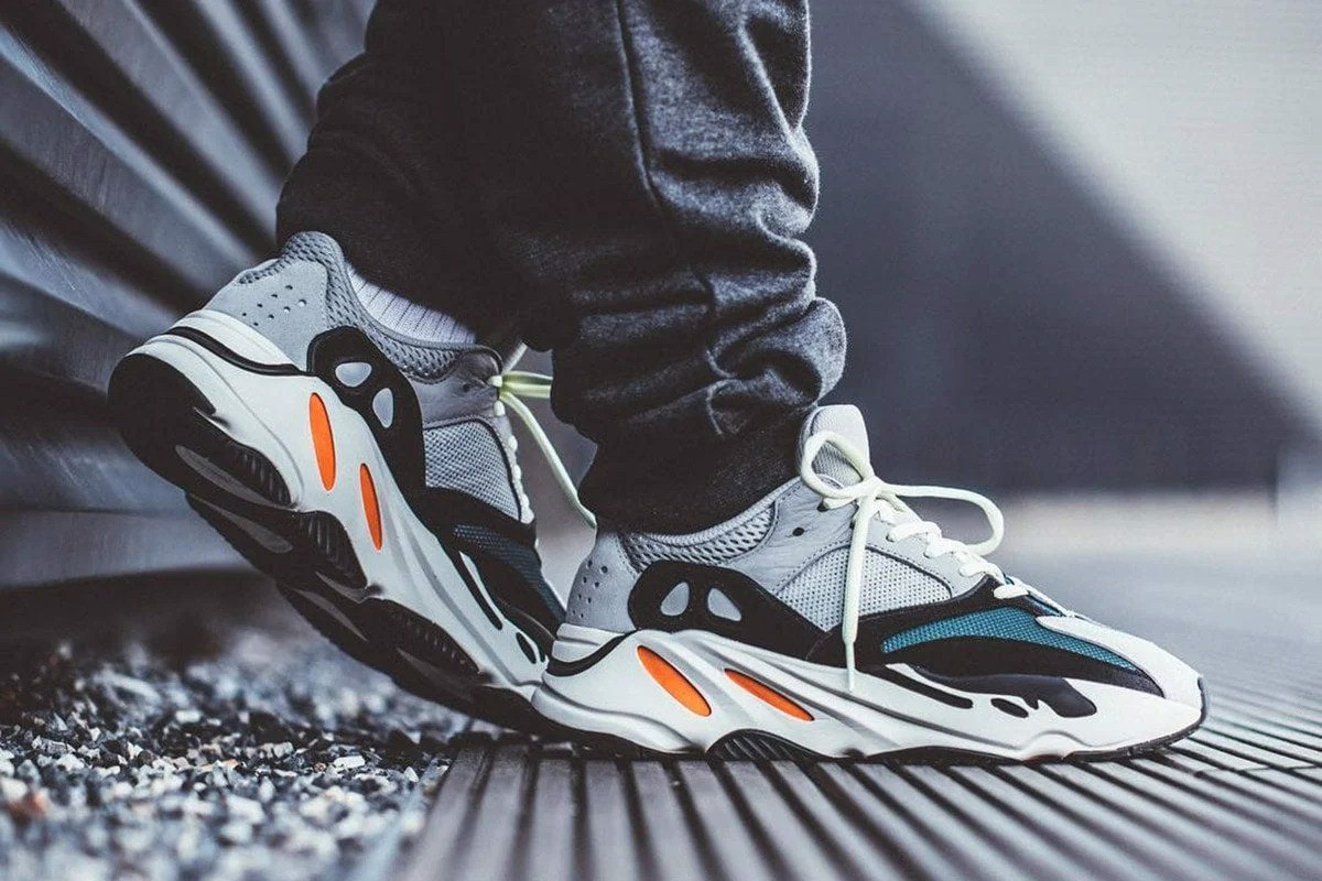 sao-chep,-dao-nhai---cach-duy-nhat-ma-nganh-giay-sneaker-van-hanh?