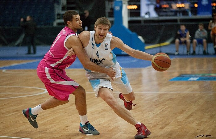 Hinh anh 1: 11 loi khuyen tu tan day long tu mot baller danh cho cac ban tre dang muon tim kiem mot doi giay bong ro phu hop!!!