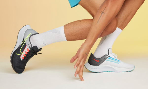 Giày Nike Air Zoom Pegasus 38 Limited Edition DJ3128-001 - Ảnh 2