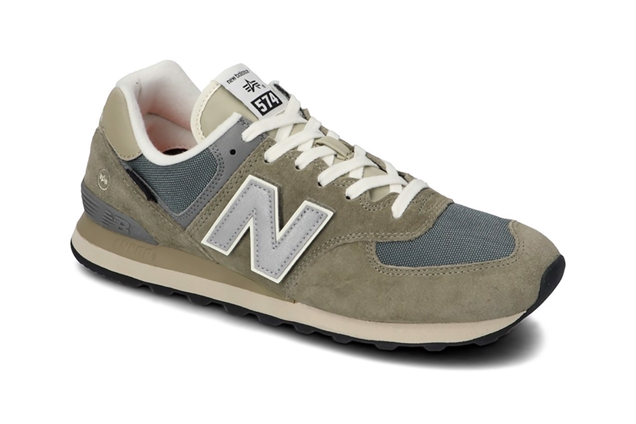 alpha-industries-lam-lai-new-balance-574-voi-phoi-mau-quan-doi