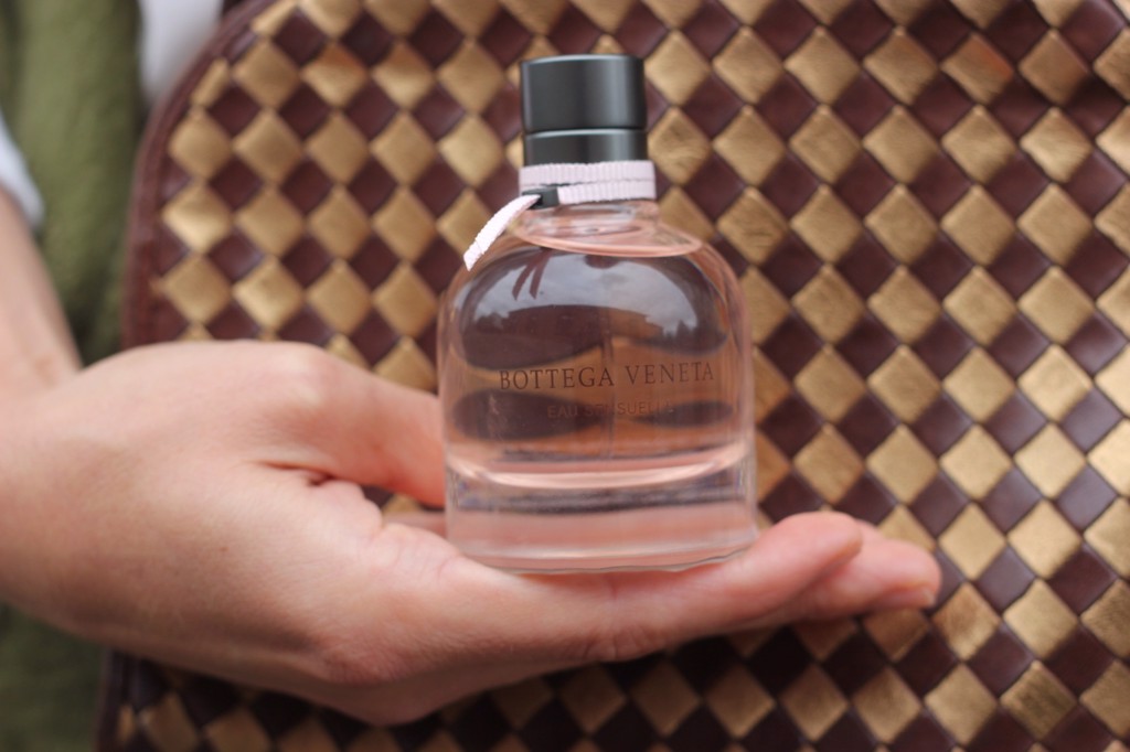 Những chai nước hoa tuyệt vời cho mùa lạnh năm nay Hinh anh 4: Nhung chai nuoc hoa tuyet voi cho mua lanh nam nay