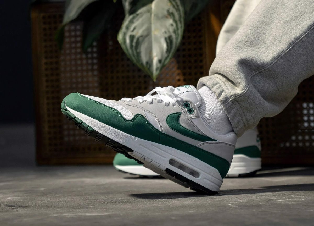 11-loi-khuyen-truoc-khi-mua-nike-air-max-1