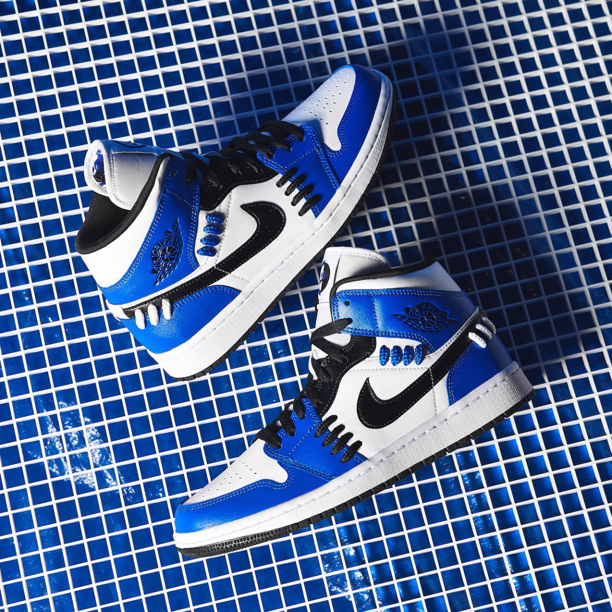 Air Jordan 1 Mid SE “Sisterhood” có thực sự đáng mua? Hinh anh 1: Air Jordan 1 Mid SE “Sisterhood” co thuc su dang mua?
