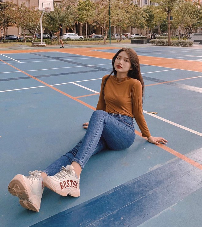 Tất tần tật các tip phối đồ cùng với giày MLB cho các cô nàng 2021 Hinh anh 8: Tat tan tat cac tip phoi do cung voi giay MLB cho cac co nang 2021