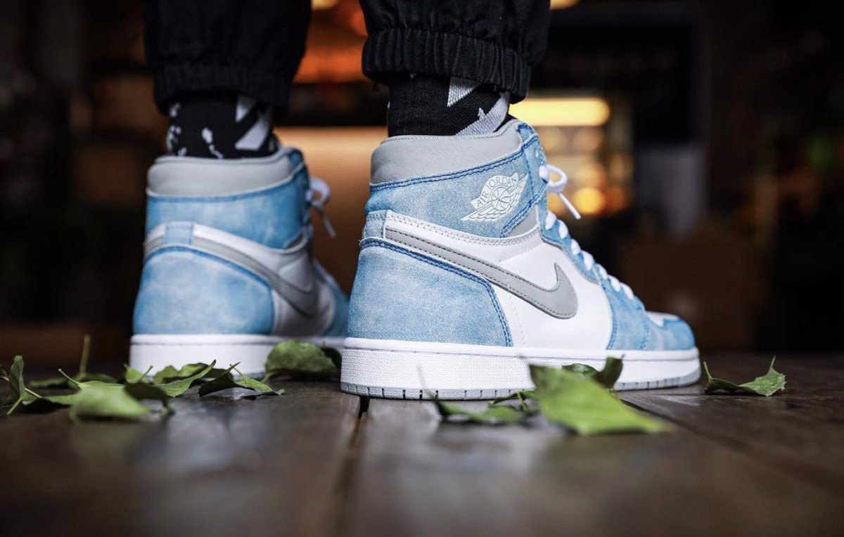 Review giày: Air Jordan 1 Retro High OG Hyper Royal Hinh anh 4: Review giay: Air Jordan 1 Retro High OG Hyper Royal
