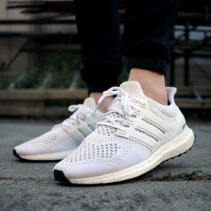 Alternative view of Giày Adidas UltraBoost 1.0 'Triple White' S77416