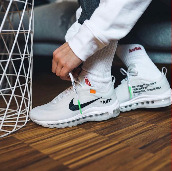 nhung-thiet-ke-sneaker-co-gia-tri-nhat-cua-virgil-abloh