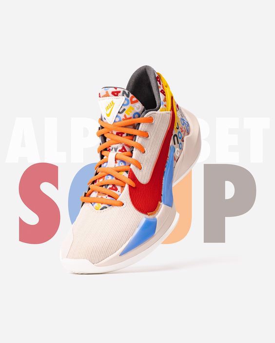 tat-tan-tat-ve-chien-hai-quoc-dan-nike-zoom-freak-2