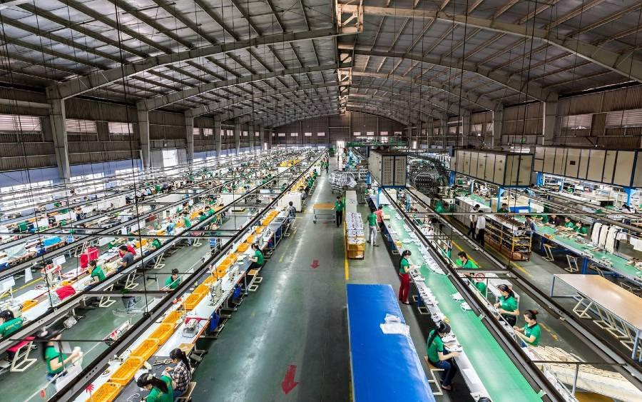 Ảnh hưởng bới dịch covid-19: Nguồn cung của adidas và Nike bị thiếu hụt trầm trọng Hinh anh 1: Anh huong boi dich covid-19: Nguon cung cua adidas va Nike bi thieu hut tram trong