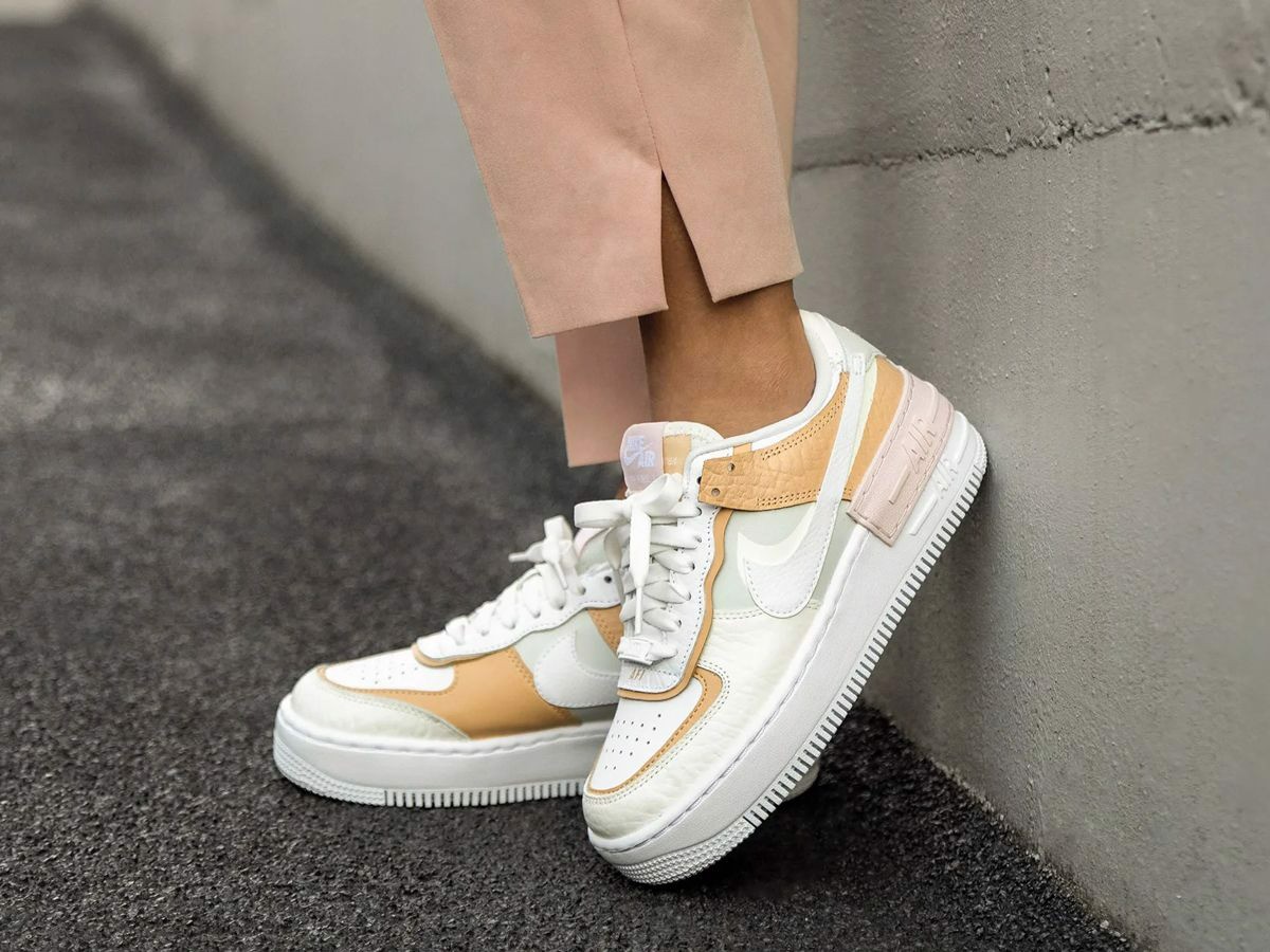 top-nhung-phien-ban-giay-nike-air-force-ban-chay-nhat-nua-dau-nam-2021