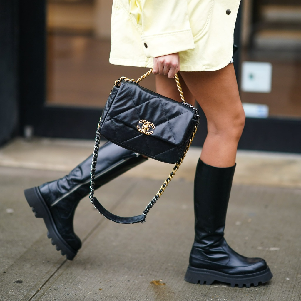 Những điều thú vị mà bạn nên biết về thương hiệu Chanel (Phần 1) Hinh anh 3: Nhung dieu thu vi ma ban nen biet ve thuong hieu Chanel (Phan 1)