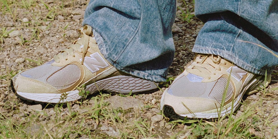 cai-nhin-can-canh-ve-ban-hop-tac-giua-new-balance-2002r-va-auralee