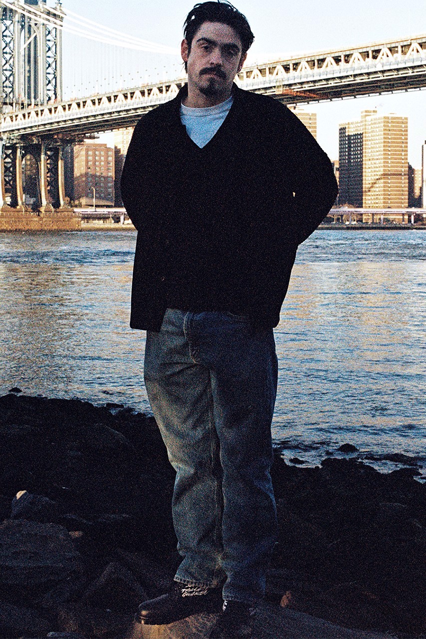 hinh-anh-chinh-thuc-ve-phien-ban-dr-martens-1460-futura-laboratories