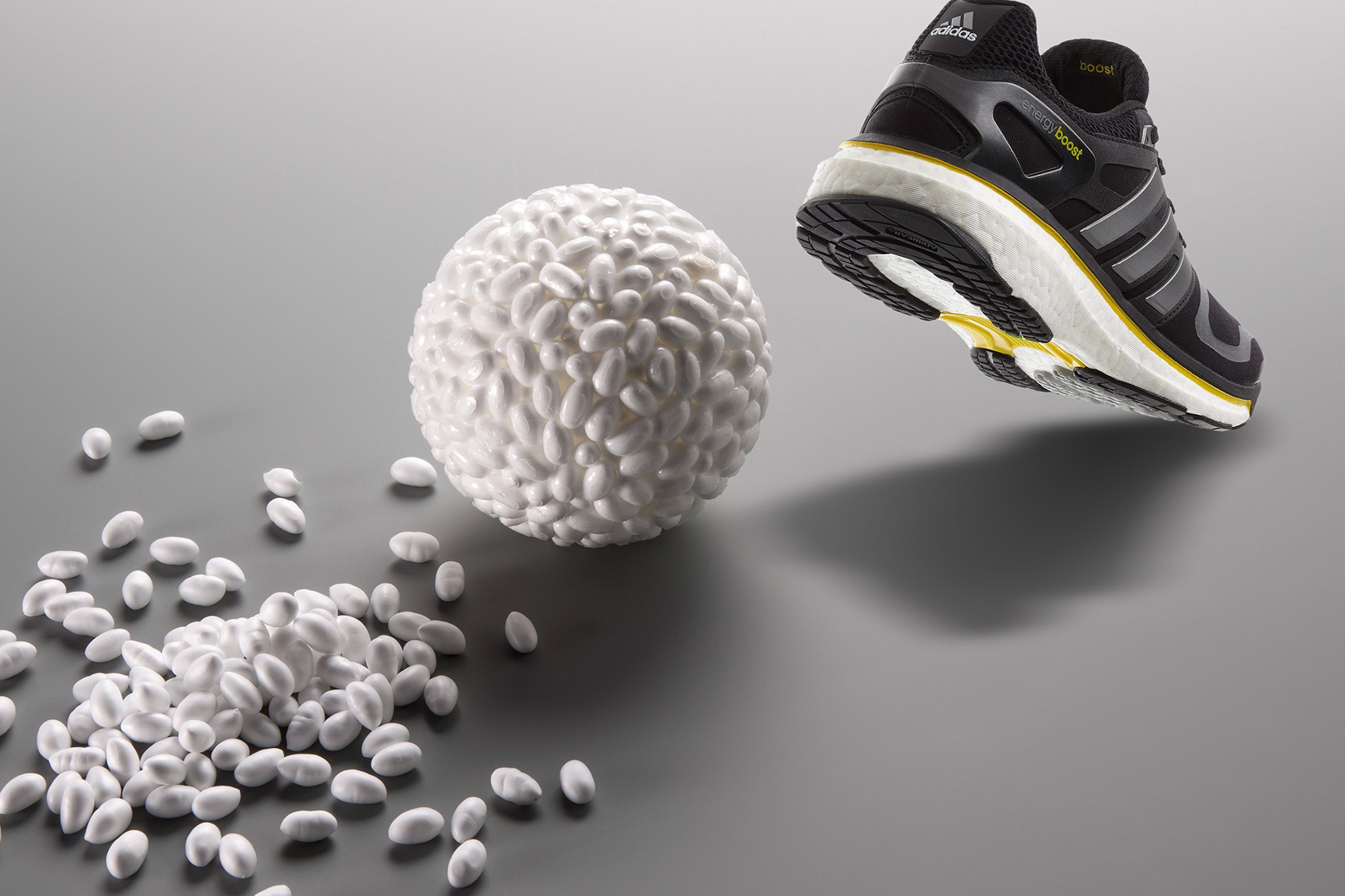 su-that-ve-cong-nghe-boost-mot-buoc-tien-dot-pha-cua-adidas