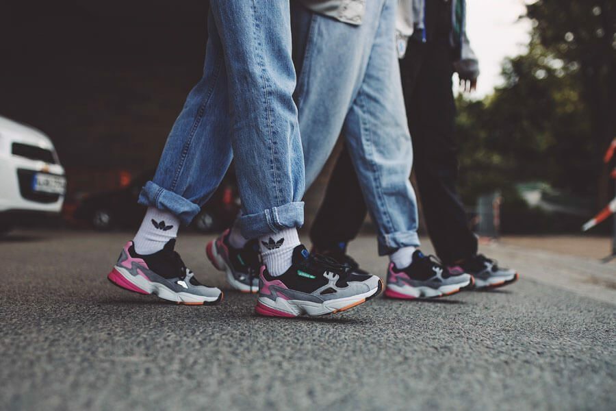 Hinh anh 6: Giai dap nhung thac mac thuong gap ve doi giay adidas Falcon