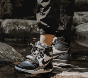Alternative view of Giày Nike Jordan Legacy 312 BG 'Midnight Navy' DO7442-401