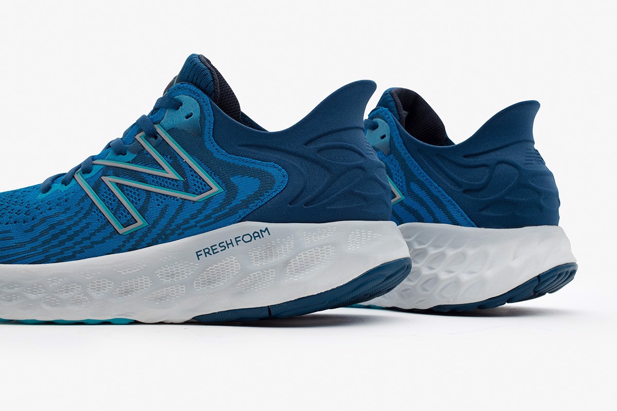 lich-su-cua-cong-nghe-dem-tren-de-cac-doi-giay-the-thao