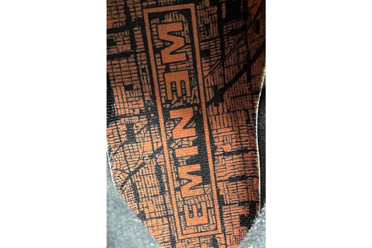 Cùng chiêm ngưỡng phiên bản collab độc nhất giữa Eminem và Air Jordan 3 Hinh anh 3: Cung chiem nguong phien ban collab doc nhat giua Eminem va Air Jordan 3