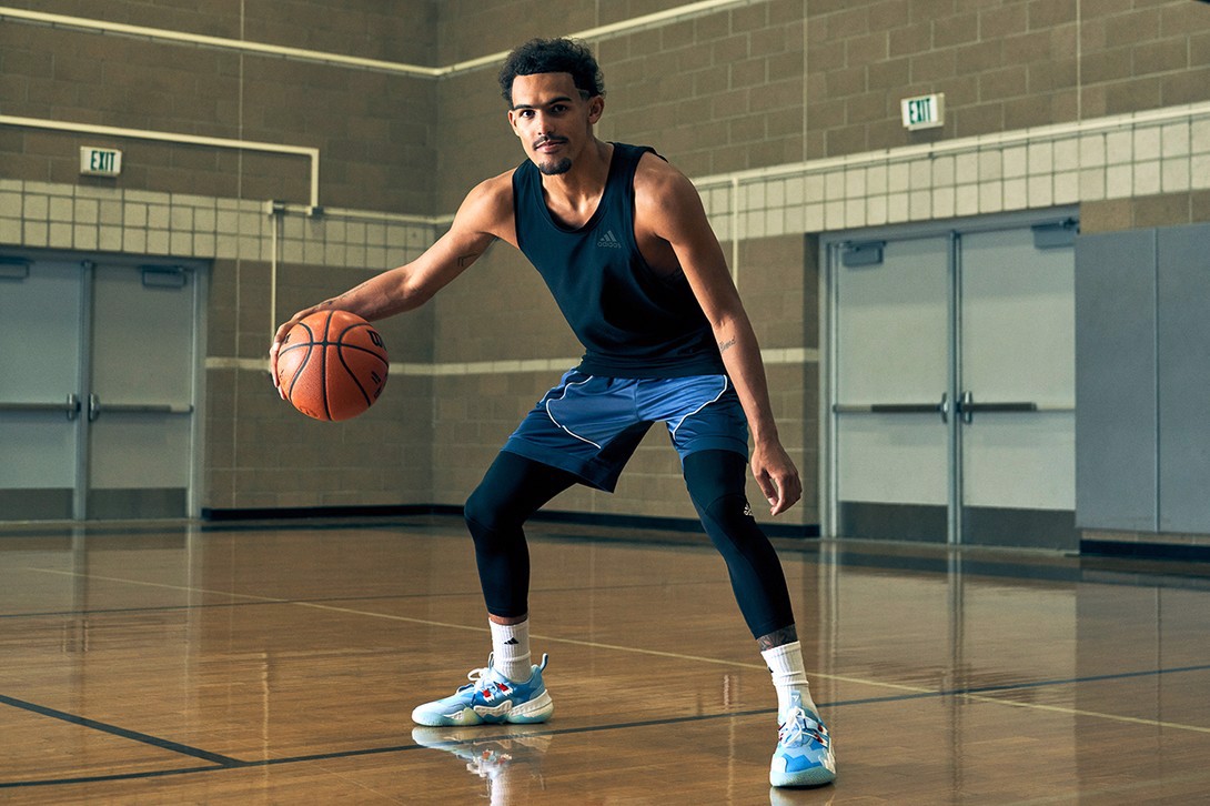 nhung-doi-giay-the-thao-dep-nhat-trong-tuan-thu-5-cua-thang-9-nam-2021