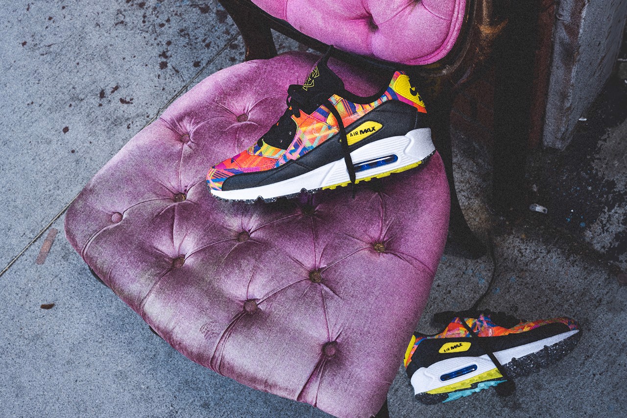nike-ky-niem-thang-di-san-latinx-voi-phien-ban-air-max-90-“lhm”-day-mau-sac