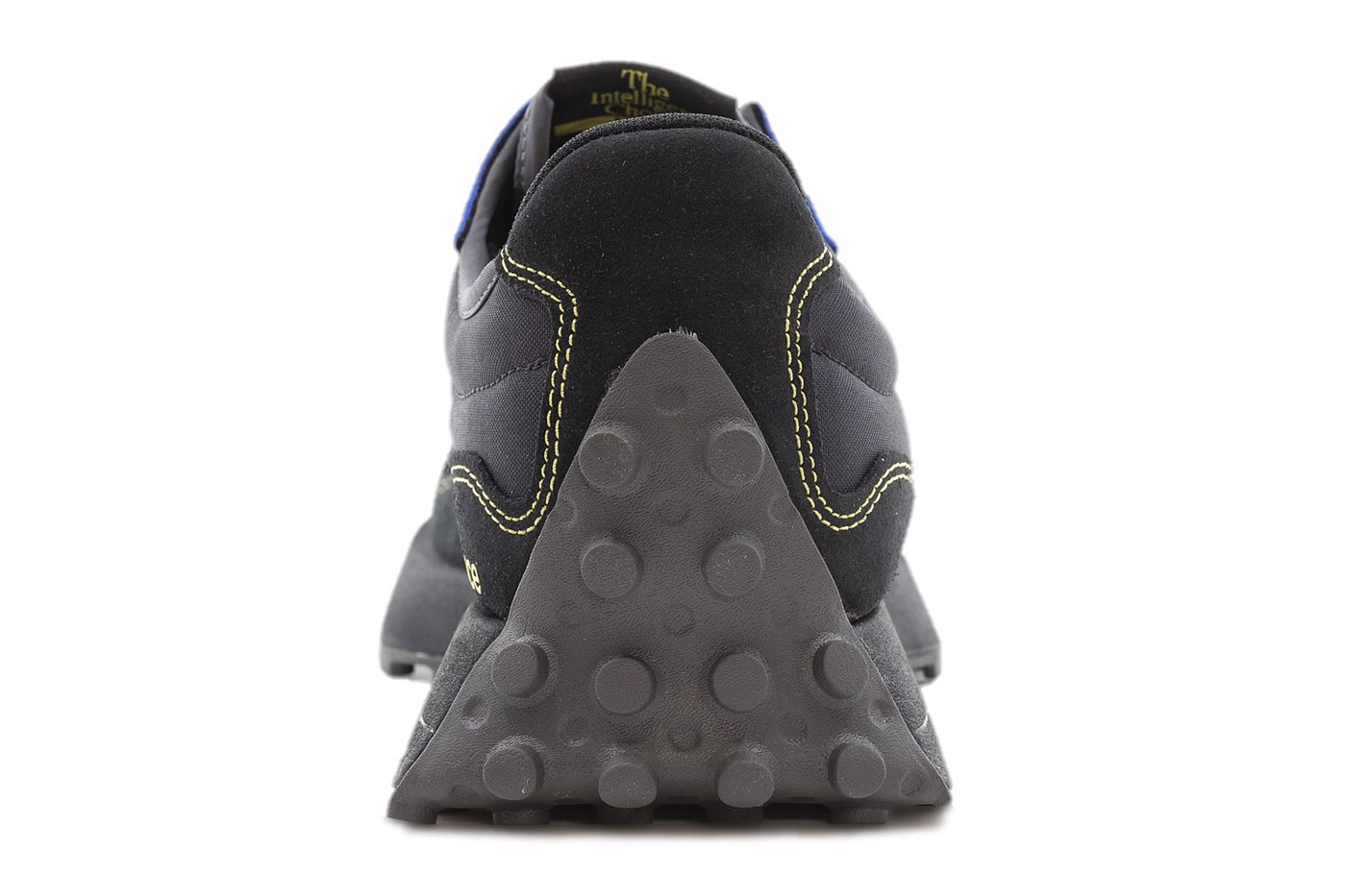 nhung-hinh-anh-chinh-thuc-ve-phoi-mau-new-balance-hoan-toan-moi