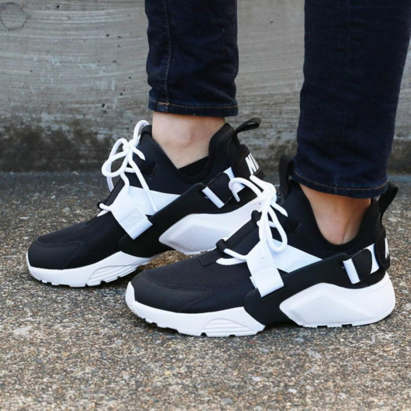 Giày Nike Wmns Huarache City Low 'Black White' AH6804-002 - Ảnh 3
