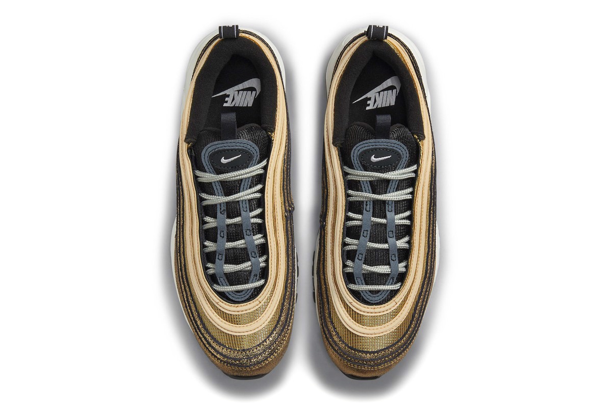 nike-weathers-air-max-97-voi-phoi-mau-moi-mang-ten-cracked-gold