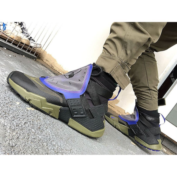 Giày Nike Air Huarache Gripp QS 'Black Olive' AT0298-001 - Ảnh 2