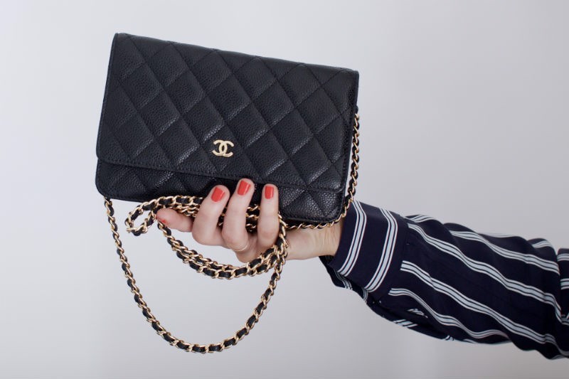 legitcheck-cach-phan-biet-chanel-woc-bag-real-va-fake