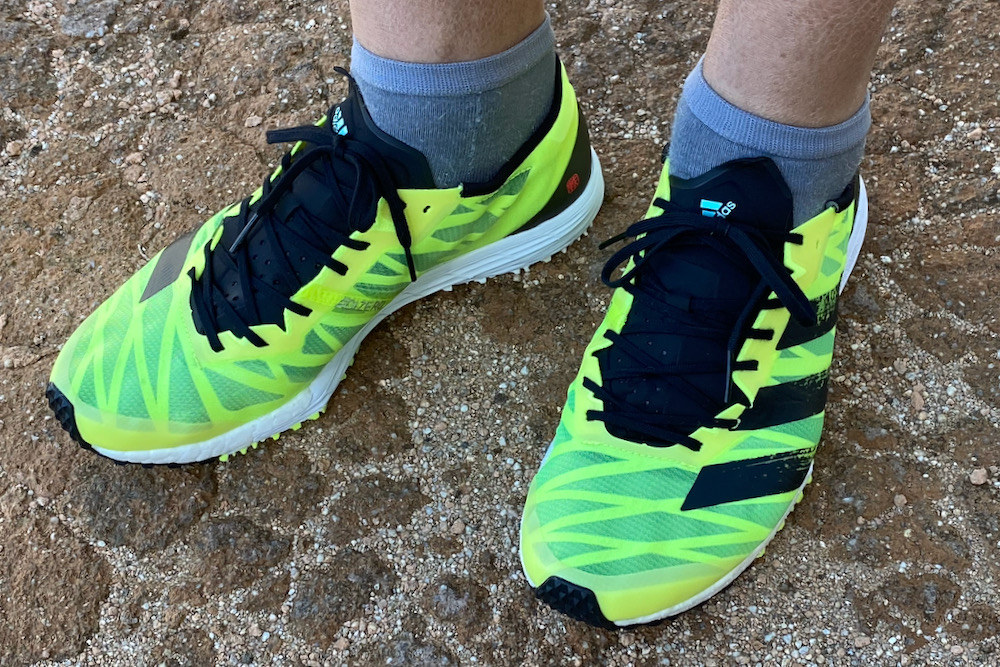 Những đôi adidas mà bạn không thể bỏ lỡ trong mua hè này (Phần 2) Hinh anh 2: Nhung doi adidas ma ban khong the bo lo trong mua he nay (Phan 2)